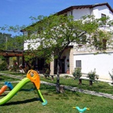 Agriturismo Il Portico Penne Exterior foto